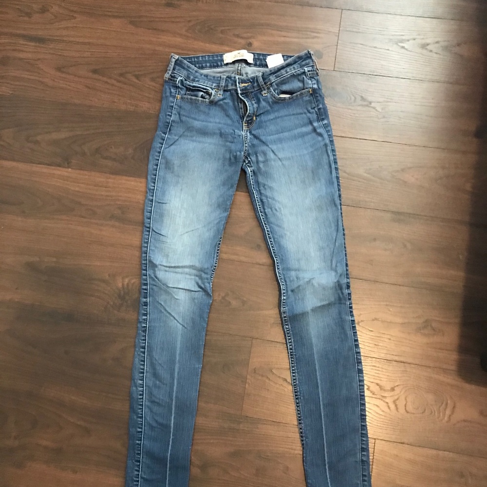Hollister jeans size 5 Long